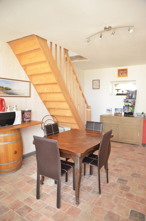 La Petite Ferme Bed & Breakfast Mazé Стая снимка